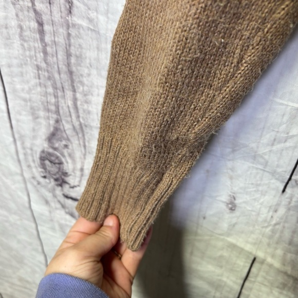 Old Navy Grandpa Cable Knit Sweater Size Small - Picture 4 of 7